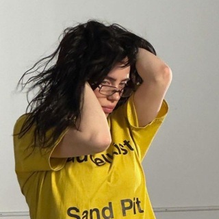 Логотип @billieeilishmerchh - Billie's Stock
