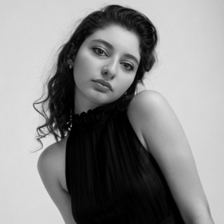 Логотип @binasays - Бина говорит: подкасты и саморазвитие