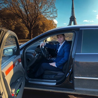 Логотип @bizeks - Бизнес Экспресс