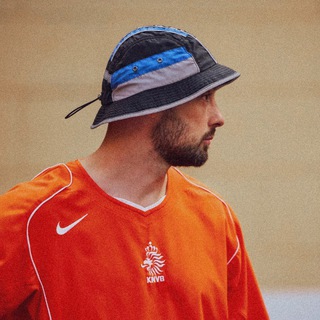 Логотип @bizex - Всем стрит технари 🤙🏻