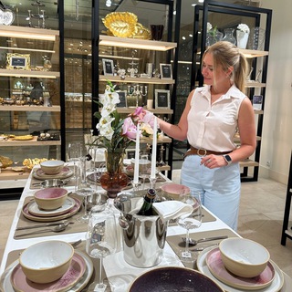 Логотип @bizinspace - #БизнесВКвадрате