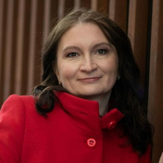 Логотип @biznes_razbor - Бизнес-разбор