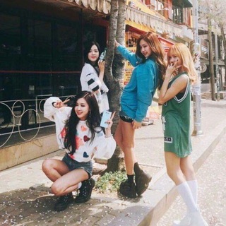 Логотип @blackpinkinternationalblinks - Blackpink chatroom🖤💖
