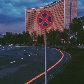 Логотип @bladedizzer - BʟᴀᴅᴇDɪᴢᴢᴇʀ