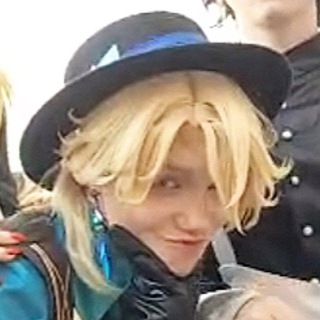 Логотип @bladiecos - рест. || Серьезный дядя Блэйд. и Кафка.