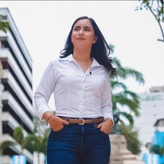 Логотип @blancalopezc - Blanca López