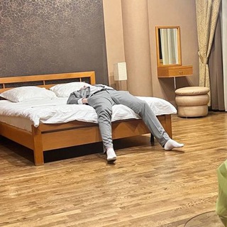 Логотип @blatutren - блатутрен