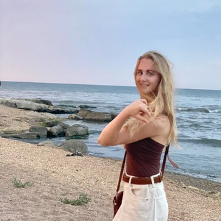 Логотип @blinblinskyi - блин блинский