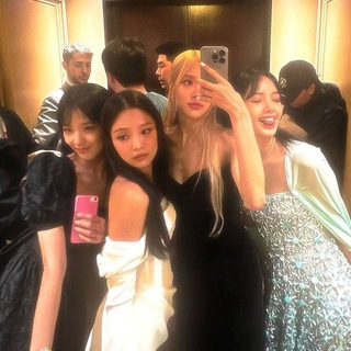 Логотип @blinktjt - 𑁍 𝙱 𝙻 𝙰 𝙲 𝙺 𝙿 𝙸 𝙽 𝙺 | 𝙱 𝙻 𝙸 𝙽 𝙺 𑁍