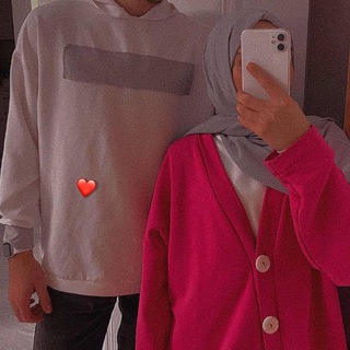 Логотип @blosssommm1 - 𝓑𝓵𝓸𝓼𝓼𝓸𝓶🥂