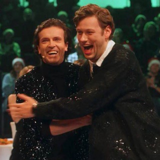 Логотип @blue_artons_chat - Голубятник🕊