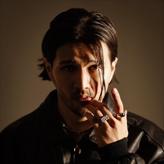 Логотип @bluezqantarskii - блюз январский