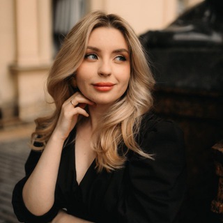 Логотип @boehmkseniia - Ксюша Бём | немецкий с любовью