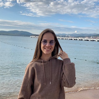 Логотип @boevaya_julia - Юлия Боева рассказывает