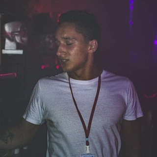 Логотип @bondarevm - Марк Бондарев