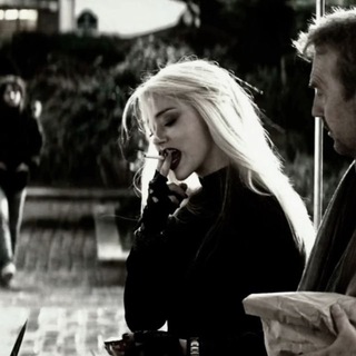 Логотип @book_samka - Книжная самка ‖ ЭШ ХЕЙСС