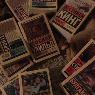 Логотип @bookfrez - books.f