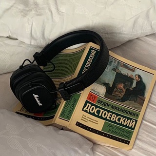 Логотип @bookkatyshka - книжная вечеринка✨📚🪴 💍