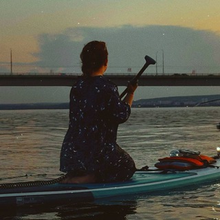 Логотип @bookpuffs - Книжные слойки 📚