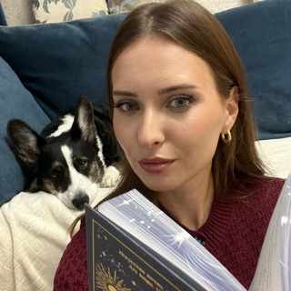 Логотип @bookspassiond - читай-комната🔮🐇