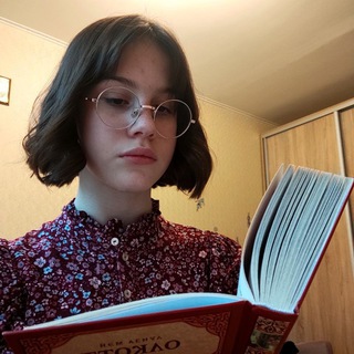 Логотип @bookssst - Books with Stasy🤎