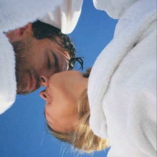 Логотип @booksswormm - booksswormm