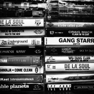 Логотип @boombapedit - 𝓫𝓸𝓸𝓶𝓫𝓪𝓹𝓮𝓭𝓲𝓽