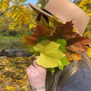 Логотип @borovylia_book - Записки сумасшедшей булочки с корицей 🫶