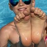 Логотип @boyfeetworships - boyfeetworships