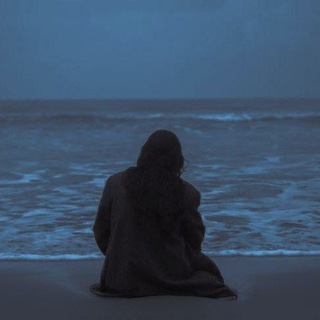 Логотип @bredovayluna - бредни луны (closed?)