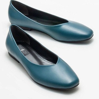 Логотип @brendovieveshichki - Брендовая обувь и одежда H&m, Bershka, Stradivarius, Waikiki,Defacto