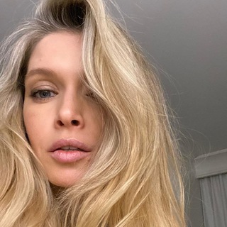 Логотип @brezhneva_veraa - Вера Брежнева музыка