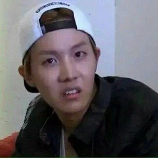 Логотип @brianfans_01 - Brian lives here.