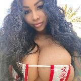 Логотип @brittanya_razavi_hustle - Brittanya Razavi 🍒