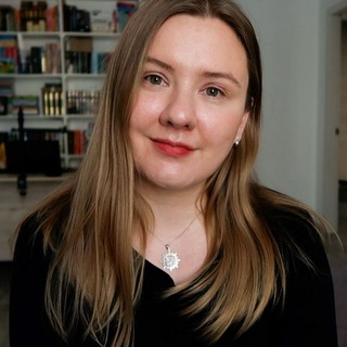 Логотип @brononikabook - что же почитать?