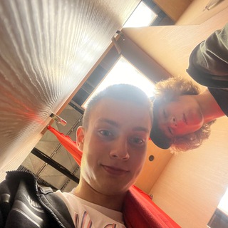 Логотип @broton228 - сиамские близнецы📿
