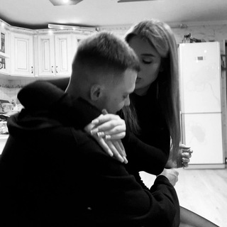 Логотип @bruneeettee - 𝐛𝐫𝐮𝐧𝐞𝐭𝐭𝐞.🌟