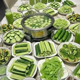 Логотип @bucket_of_cucumbers - Ведро огурцов 🥒