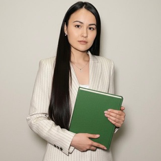 Логотип @budniglavredaktora - Будни главредактора Лилии Биккуловой