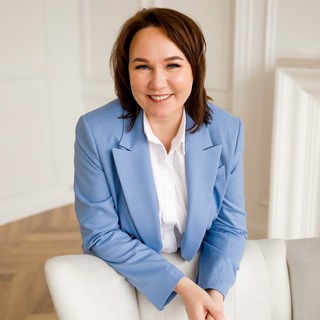 Логотип @buhboss - О финансах «на русском»