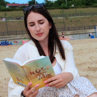 Логотип @bukabook - Книжный шопоголик @Buka_book 📚