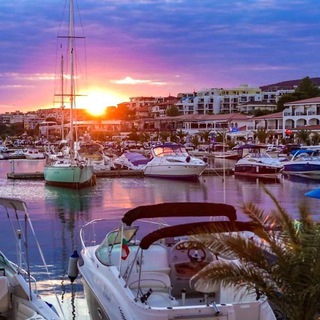 Логотип @bulgarianhouse - Продажа недвижимости в Болгарии (Real estate in Bulgaria for sale) 🏠🏖🇧🇬🔑