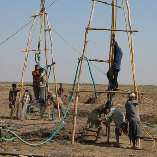 Логотип @burovaia - Буровая