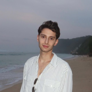 Логотип @business_for_telegram - marketer is typing...