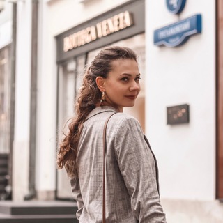 Логотип @buyer_evropa - Байер, выкуп брендовых товаров с Николь