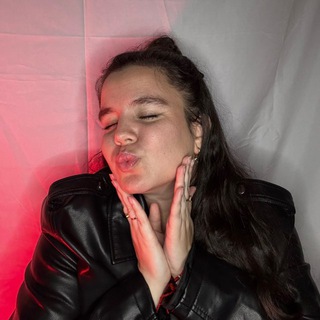 Логотип @byannagomezz - Annameblanc_ LINKS🔗✨