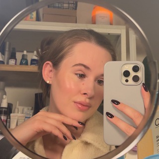 Логотип @bycosmetist - ByCosmetist