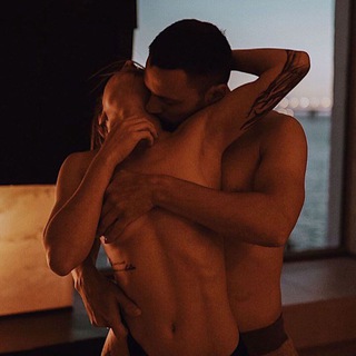 Логотип @byherown - BY HER OWN🦋💔