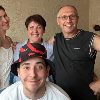 Логотип @bylocka20201 - Та самая семейка