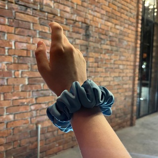 Логотип @bymado - by.madoshka